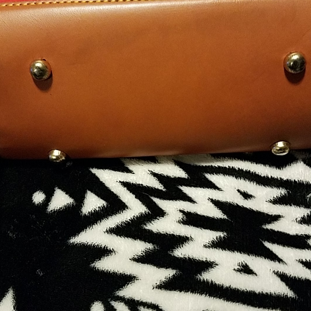 Dooney & Bourke - Picture 4 of 9